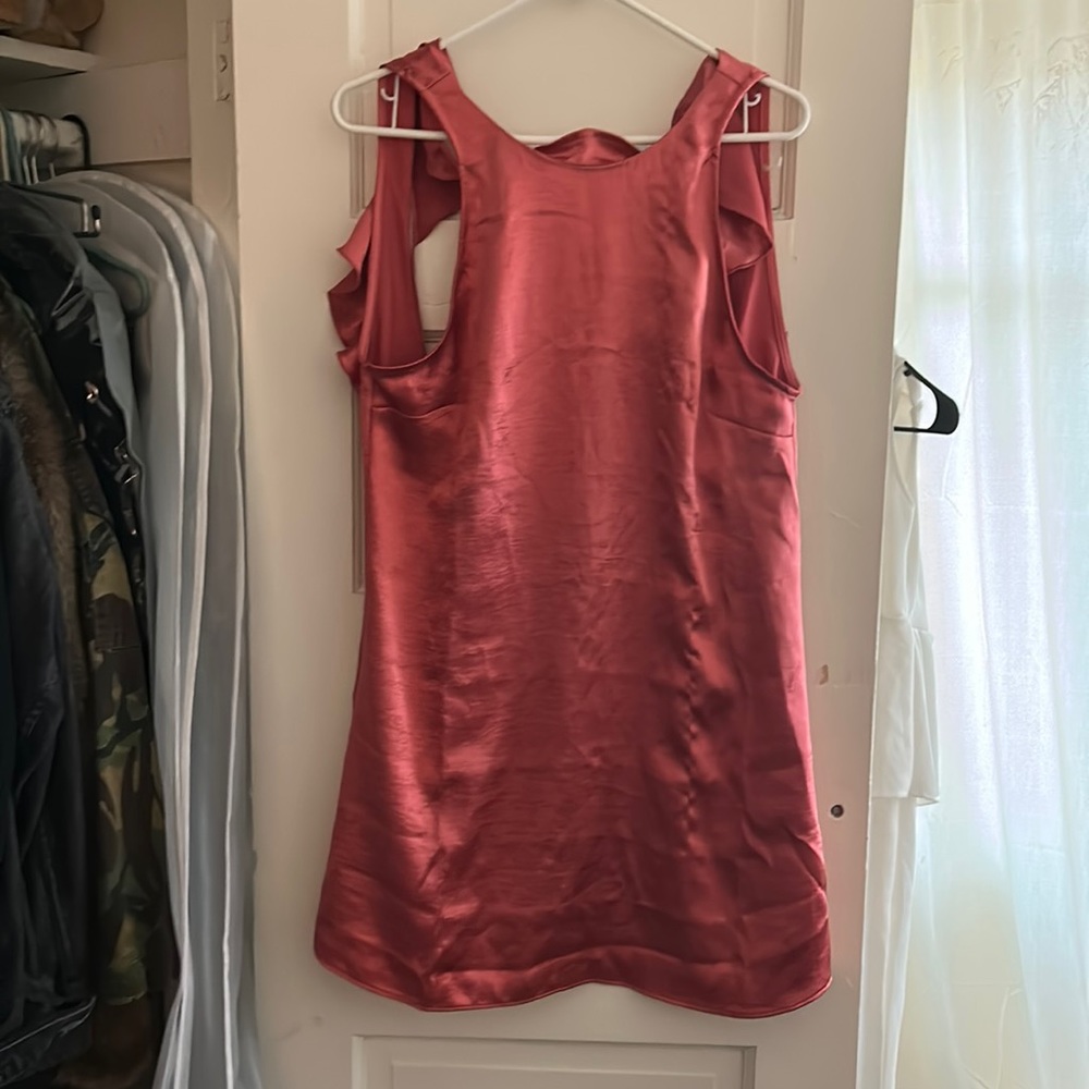 Lightly worn rose colored backless mini 🩷